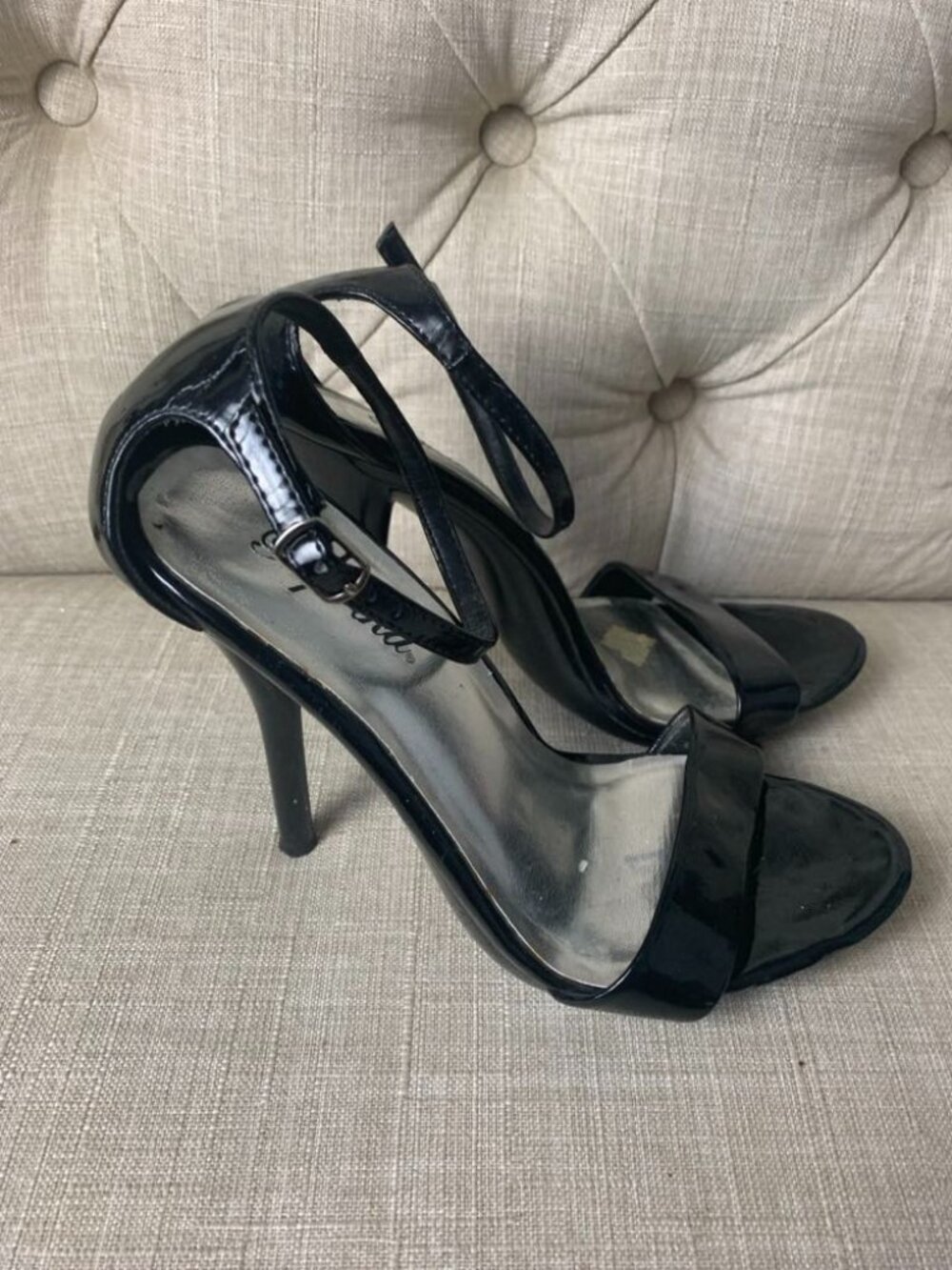 EUC Paprika Black Faux Patent Leather Stiletto Heels size 7